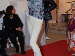 Fashion Show in der Contemplor Galerie Wien am 16. 03. 2024